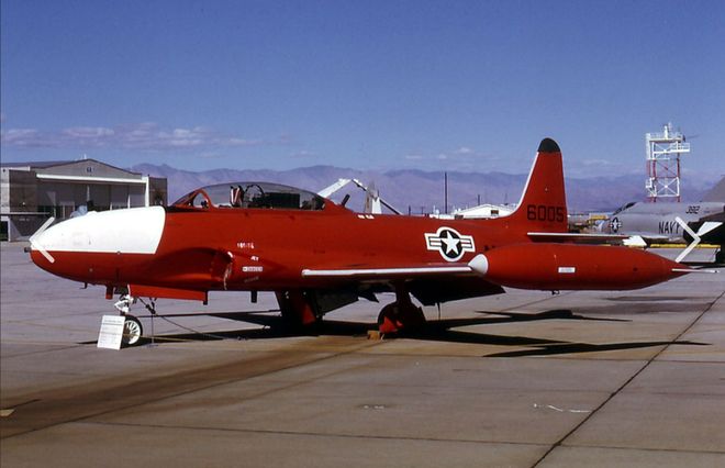 讲武谈兵｜战斗机改装无人机“一机三用”物尽其用(图2)