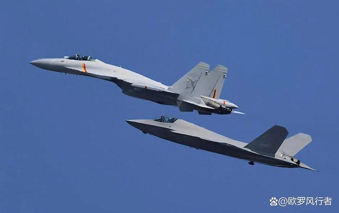 完全一样：究竟是歼35泄密？还是土耳五代机完全抄袭中国？(图12)