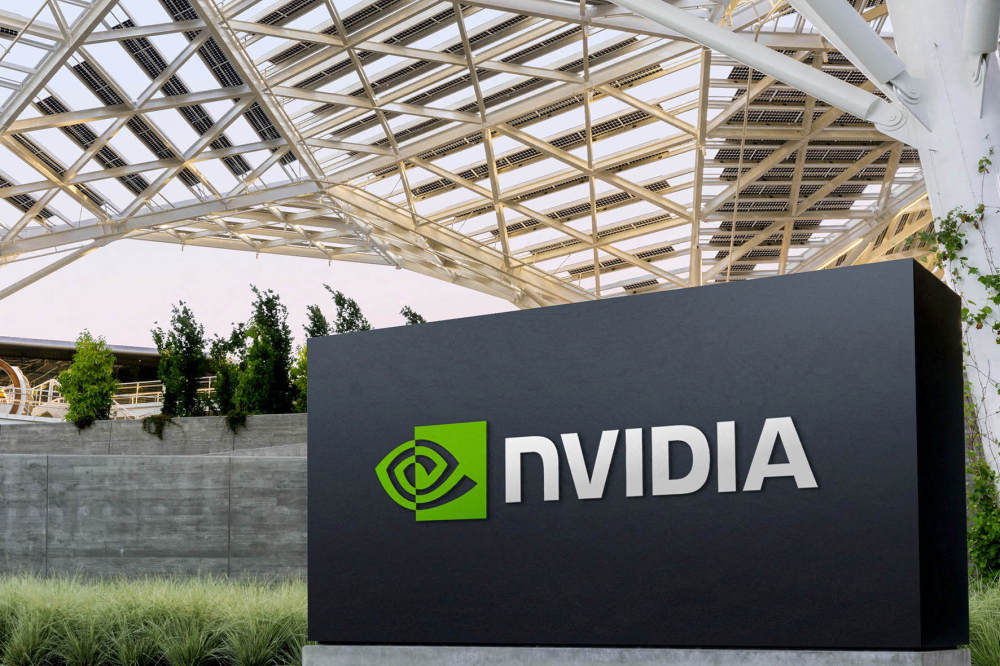 华为公布“十大发明”；软银清仓英伟达丨新鲜早科技(图1)