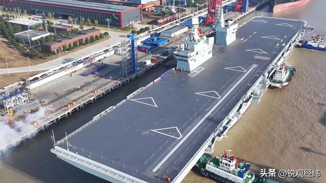 四川舰横空出世！西方想卡脖子这下彻底没办法了(图4)