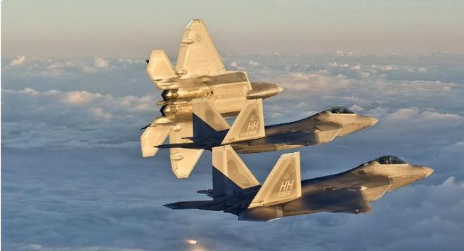 绝望了看到中国六代机先试飞美国直接耍赖：以后战斗机不划代(图2)