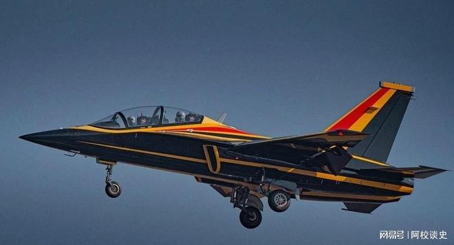 印度战机坠毁后阿联酋取消他国表演自己开着中国战机秀了一波(图14)