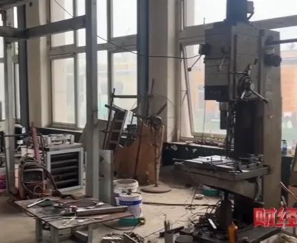 央视曝光!山东某面条厂兼职手搓飞机售卖88万一架有多离谱?(图5)