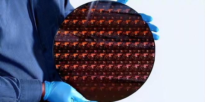 稀土断供、产能腰斩中方制裁后劲太大洛马公司迈入死亡通道！(图9)