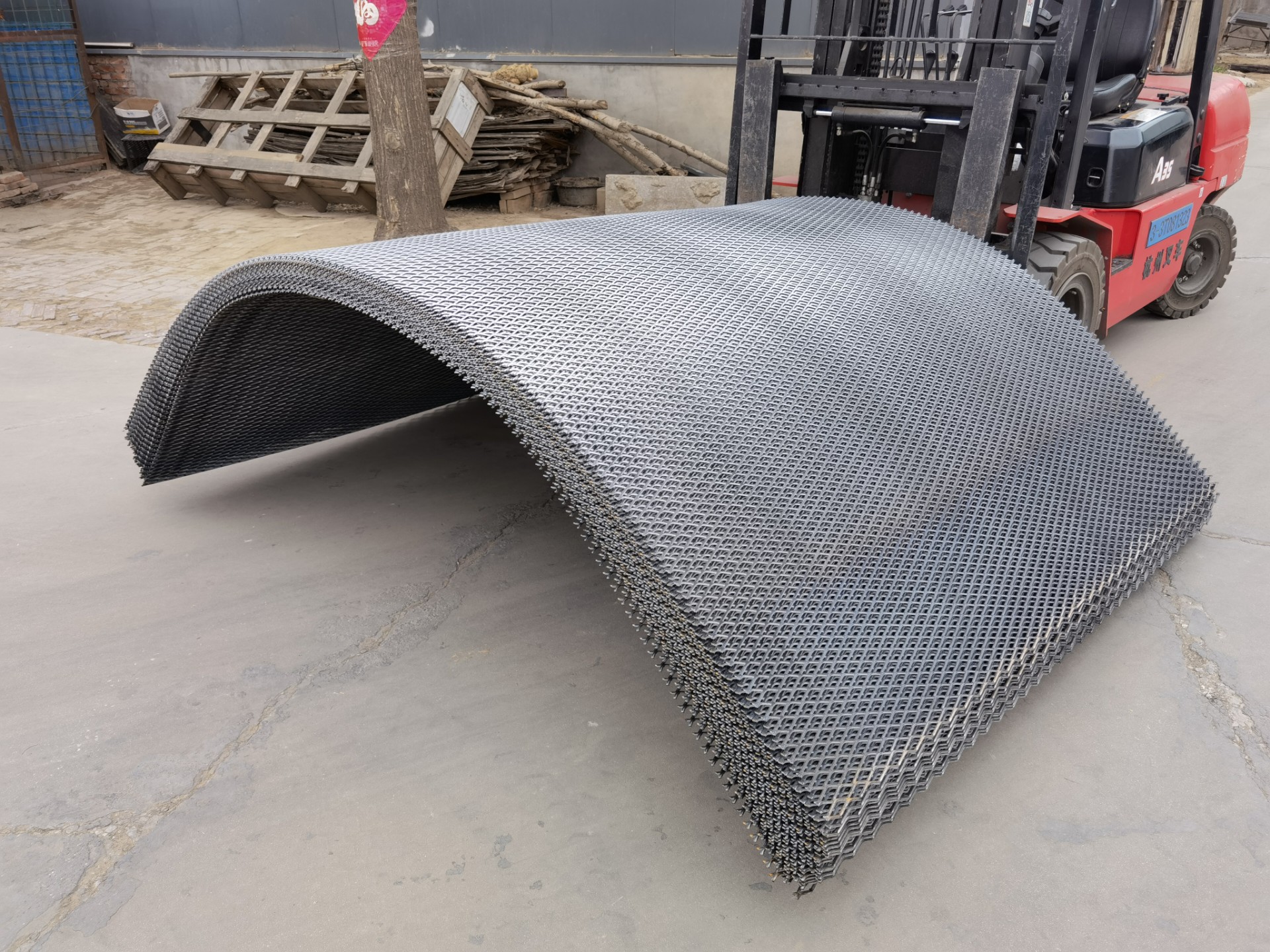 2026年4月工业建筑吊顶钢板网专业生产厂商选型指南(图3)